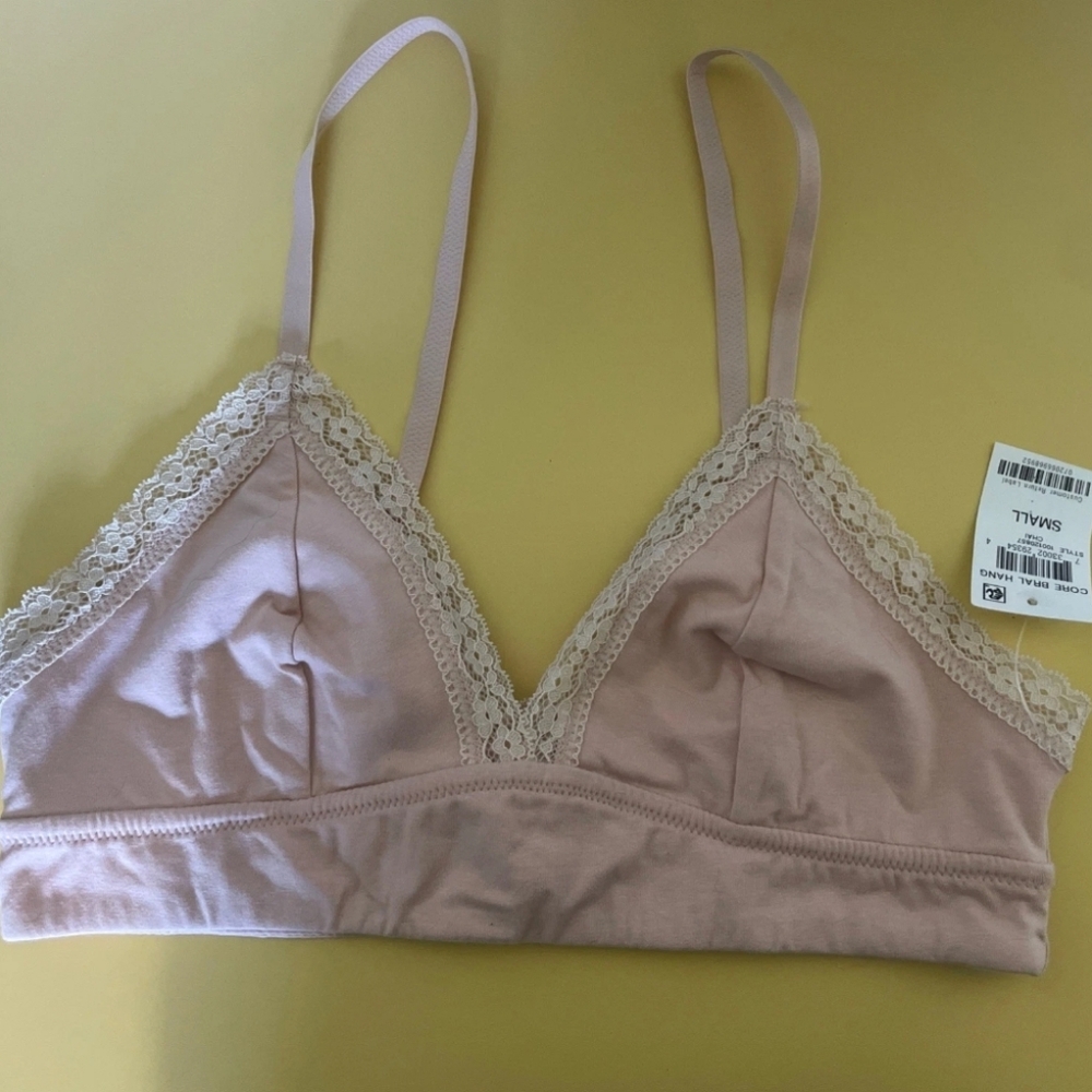 NWT Jenni Intimates Size Small Bra In Chai Floral Lace Accents